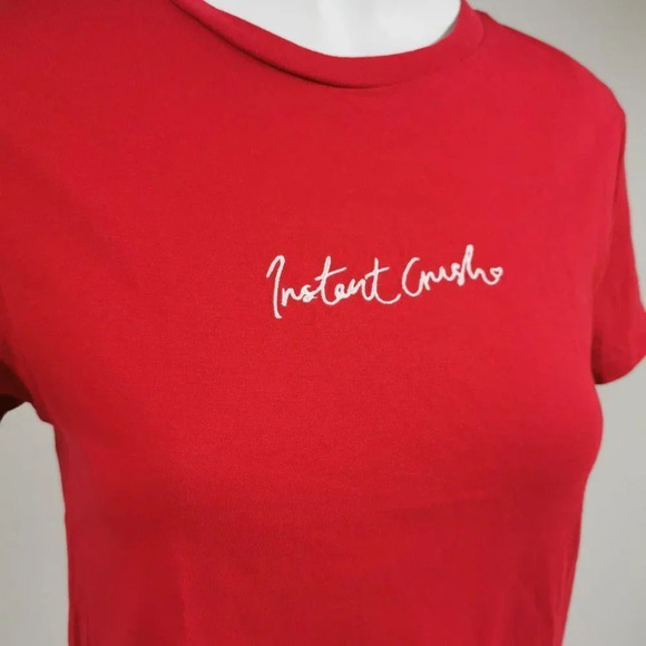 𝅺H&M  Divided Instant Crush Tee - Picture 2 of 4